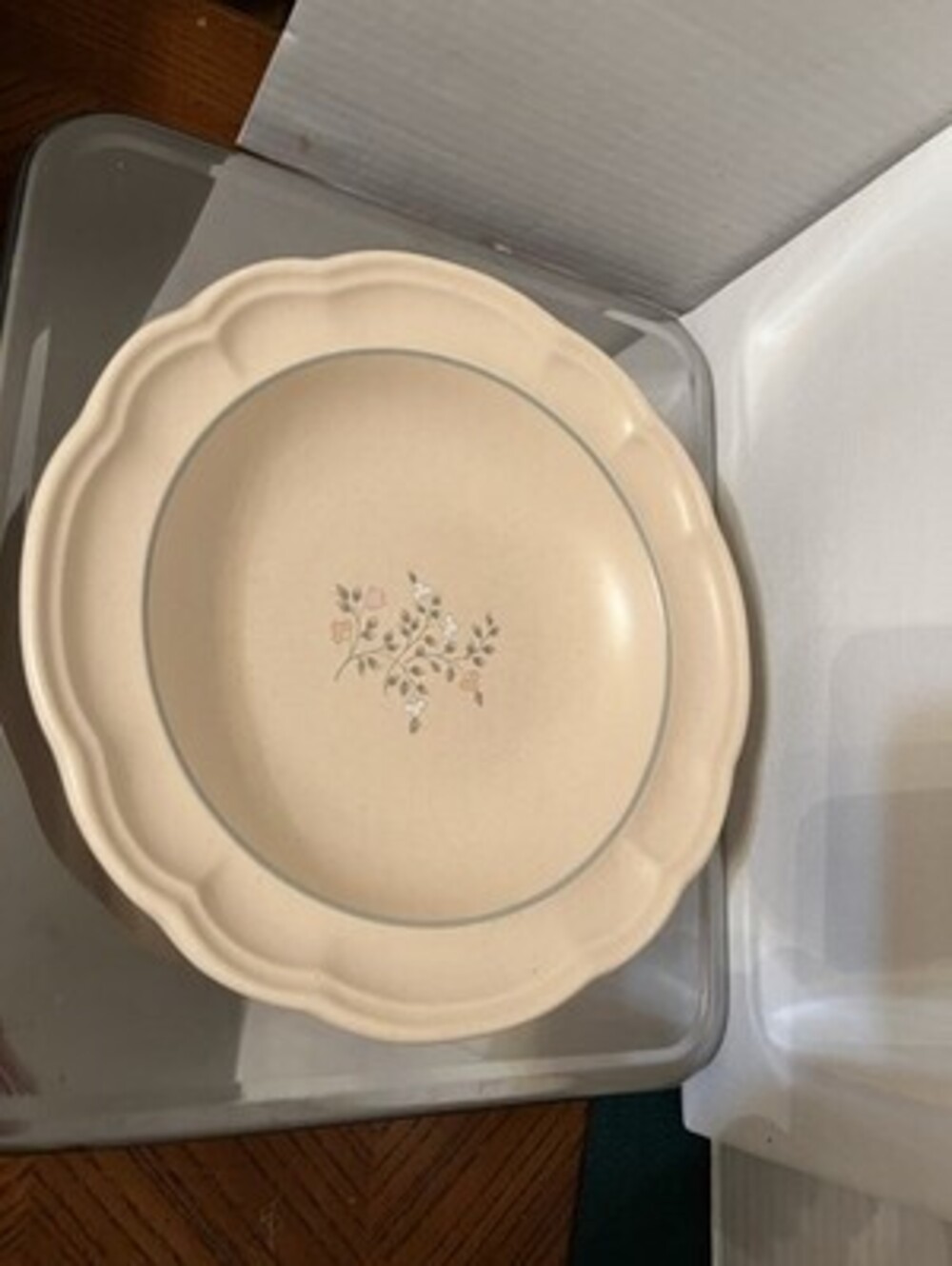 Vintage Pfaltzgraff Stoneware Dinner Plate – "Remembrance" Pattern